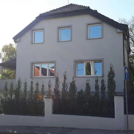 Apartments Battistutti - Free Private Parking Zagreb Exterior photo