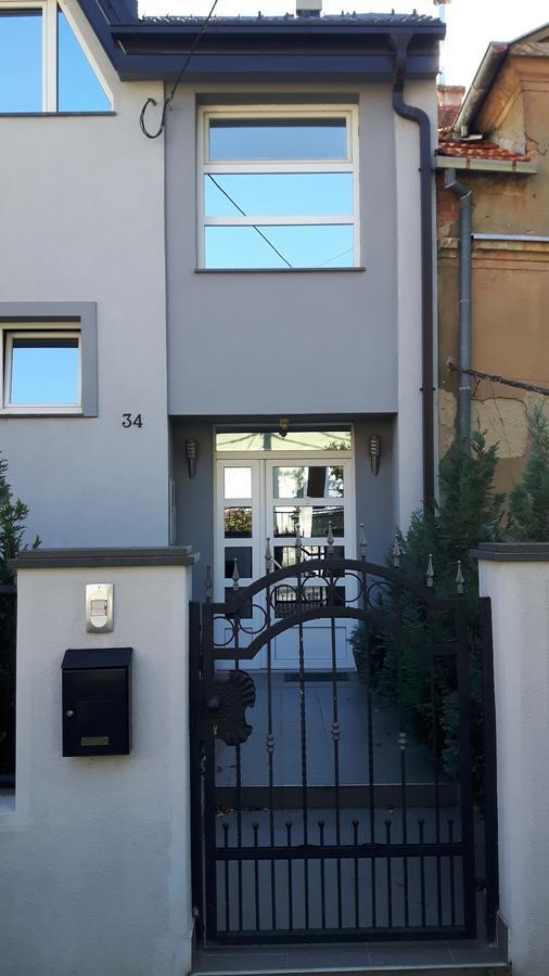Battistutti - Free Private Parking Apartment Zagreb